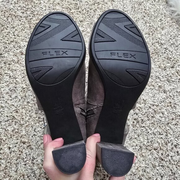 Life Stride Anastasia Gray/Tan Peep-toe Bootie Size 10M - Picture 4 of 4